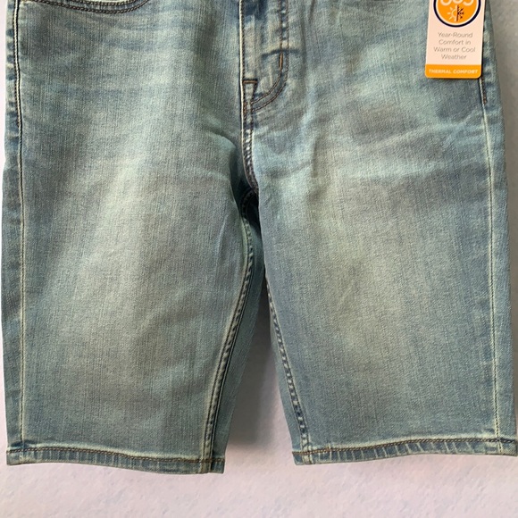 Goodfellow & Co Medium Wash Slim Jean Shorts - Picture 3 of 12